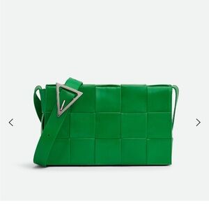 Authentic BOTTEGA Venetta Cassette Bag